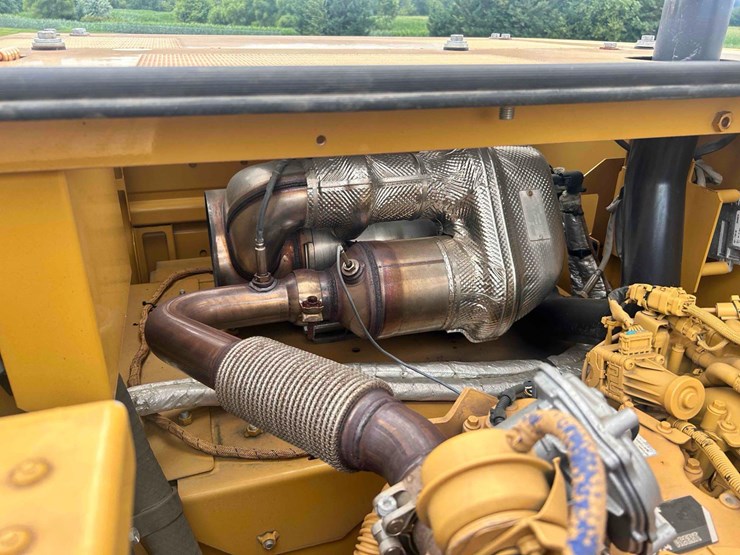 2018-caterpillar-320gc-image-28