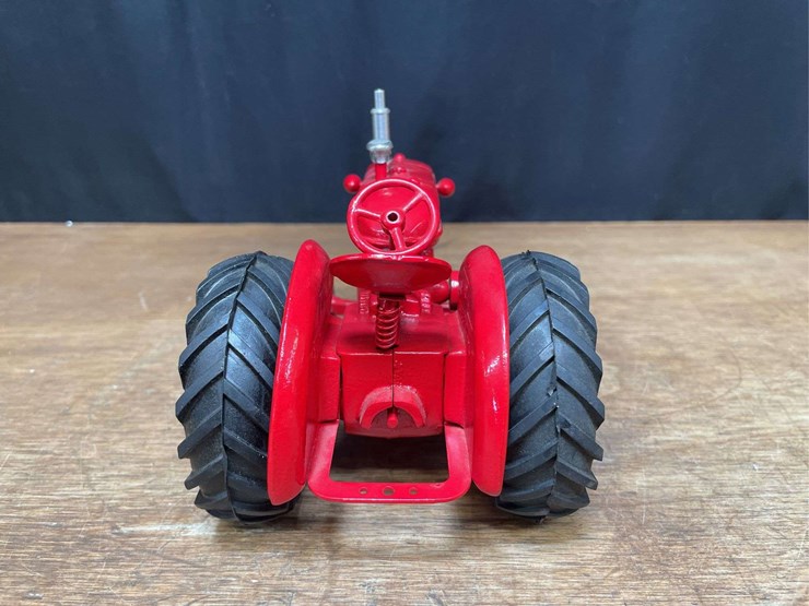 1/16-mccormick-deering-w-6-1990-50th-anniversary-pioneer-collectibles-image-4