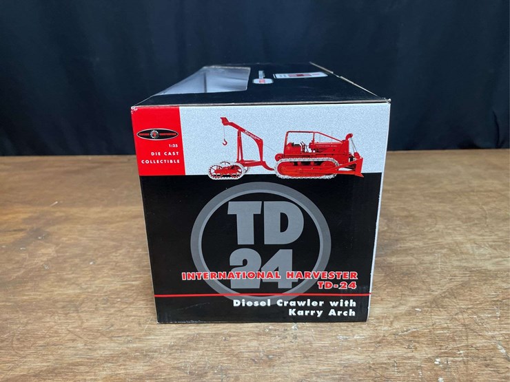 1/25-ih-td24-crawler-w/karry-arch-nib-sc-image-5