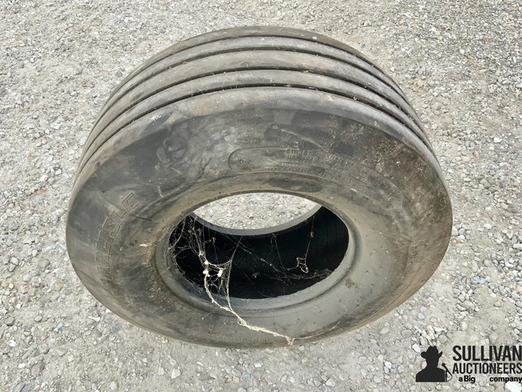 carlisle-12.5l-15-implement-tire-image-6