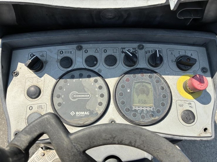 2015-bomag-bw120sl-5-image-16