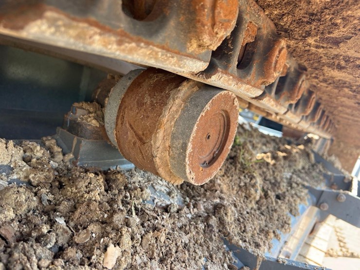 2022-takeuchi-tb2150-image-23