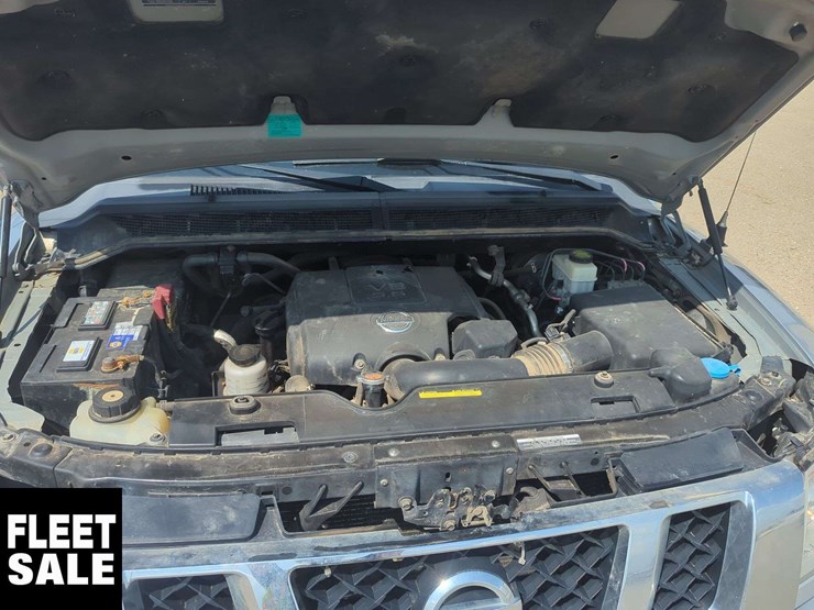 2015-nissan-titan-image-21