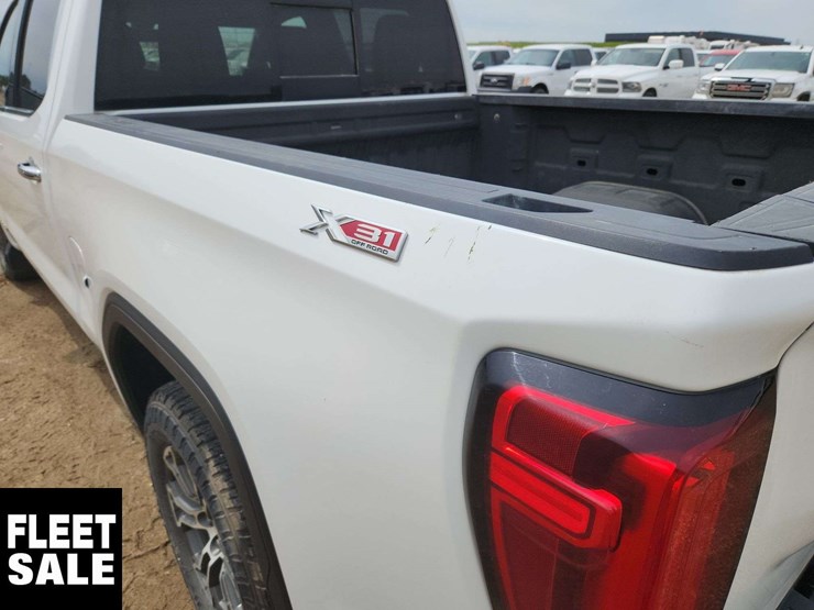 2020-gmc-sierra-1500-image-37