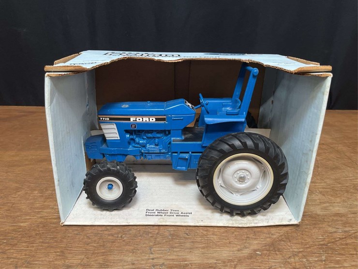 1/16-ford-7710-ii-nib-ertl-image-1