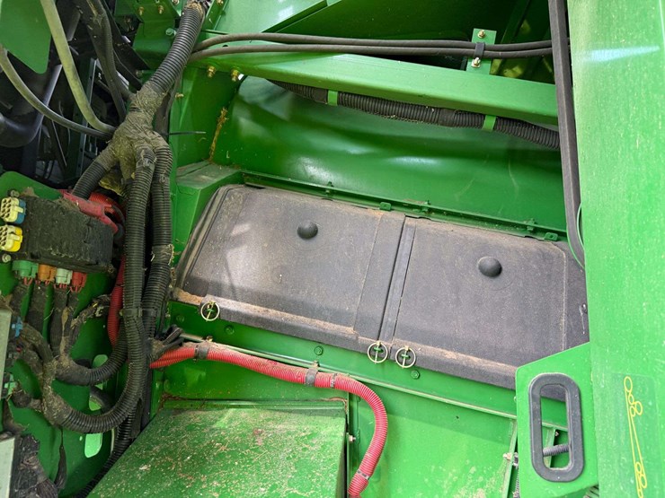 2007-john-deere-9770-sts-image-40