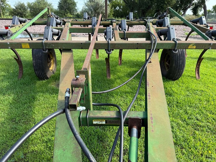 john-deere-610-image-13