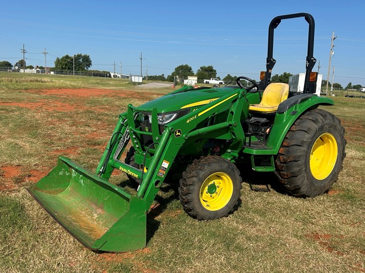 2019-john-deere-4044m-image-1