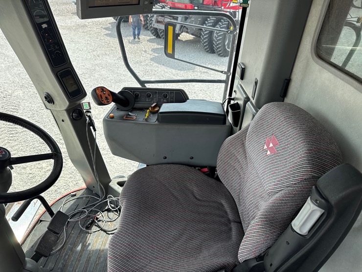 massey-ferguson-9895-image-22