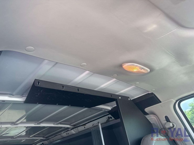2008-ford-cargo-image-29