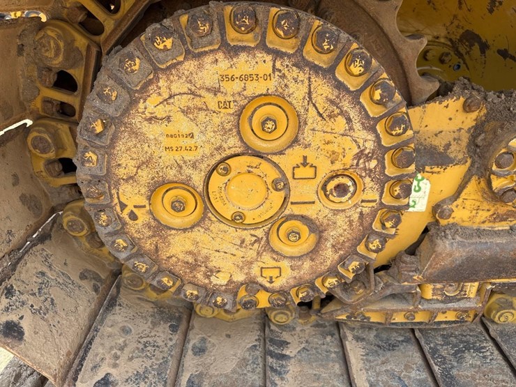 2019-caterpillar-d6k2-lgp-image-16