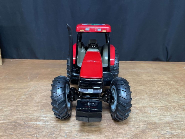 1/16-case-ih-mx110-2002-wisconsin-nib-ertl-image-10