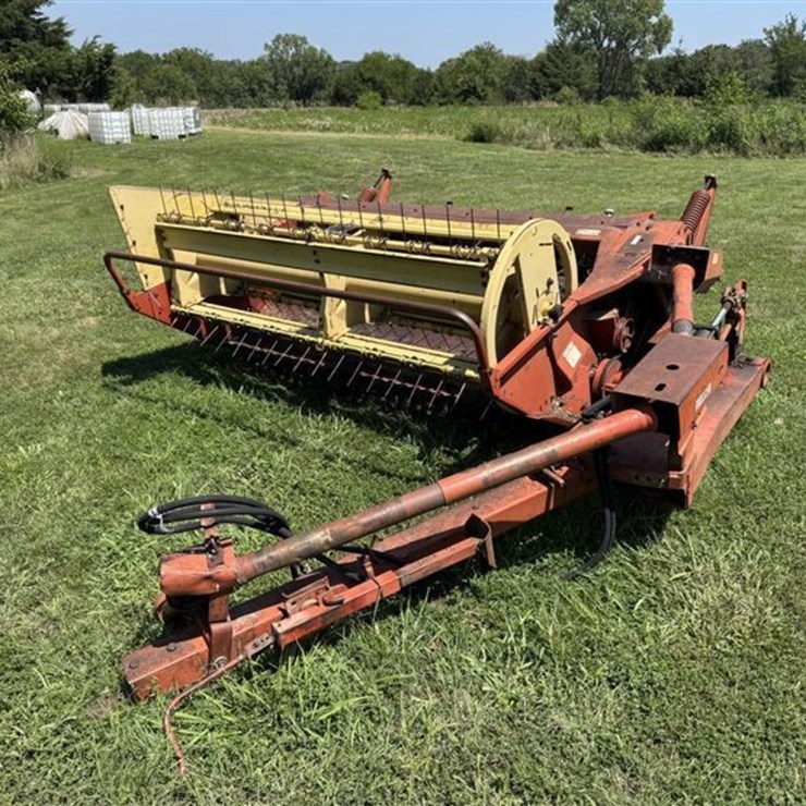 NEW HOLLAND 477