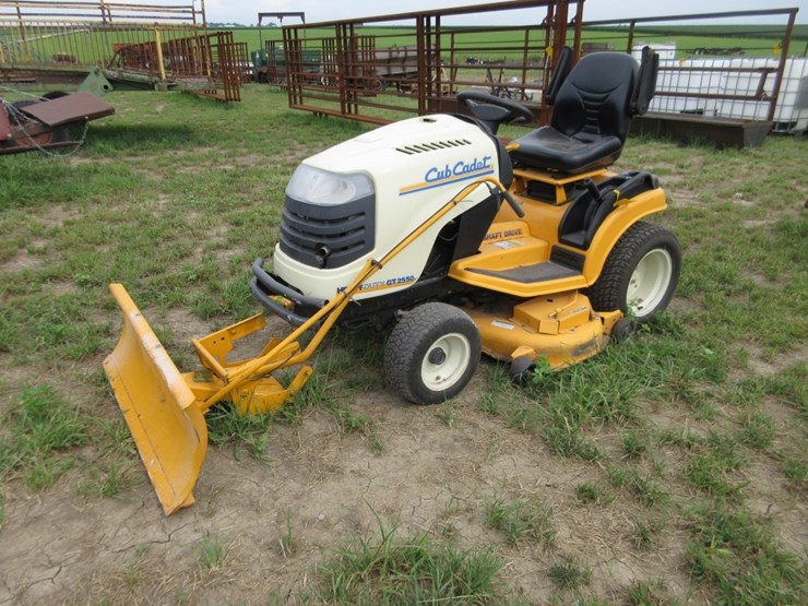 cub-cadet-gt2550-image-1