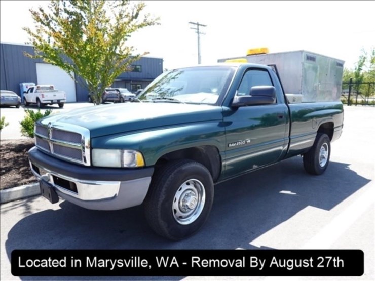 2001-dodge-2500-image-1