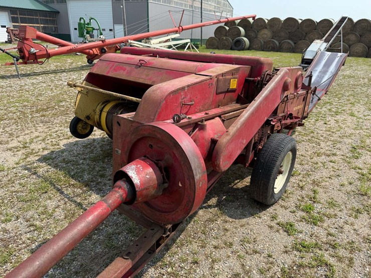 new-holland-68-image-8