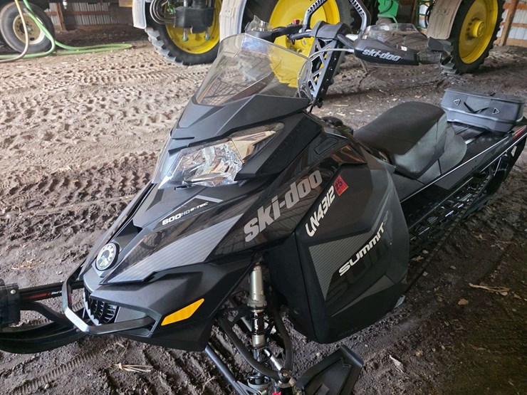 2018-ski-doo-summit-snowmobile,-154”-track,-600-e-tech,-electric-start,-6,565-miles,-comes-with-sled-image-11