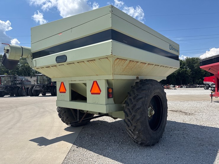 #1084-•-orthman-grain-cart-image-5