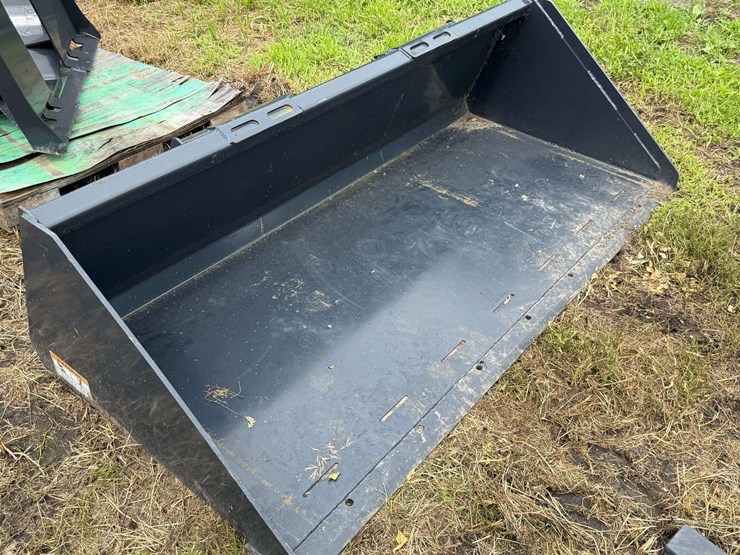 wolverine-78”-wide-bucket,-skid-loader-mount-image-1