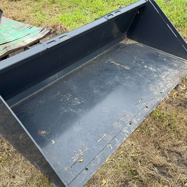 Wolverine 78” Wide Bucket, Skid Loader Mount