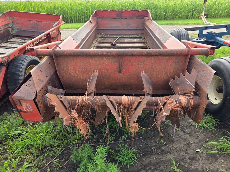 new-holland-520-image-13