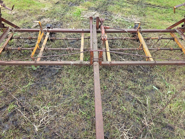 approx-20’-coil-tine-pony-cart,-3-bar-image-6