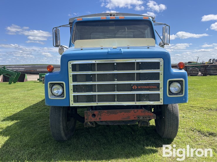 1987-international-2375-s-series-t/a-grain-truck-image-2