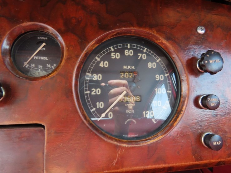 1960-jaguar-mark-ix-image-19