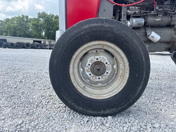1976-massey-ferguson-285-image-12