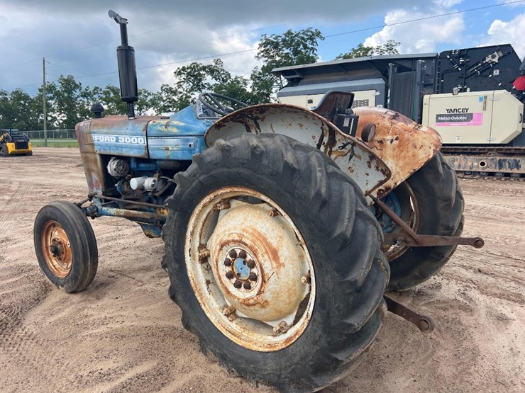 ford-3000-image-2