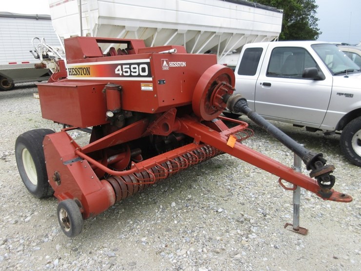 hesston-4590-image-1