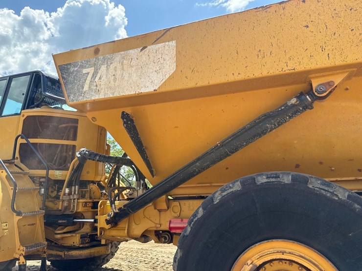 caterpillar-740b-image-15