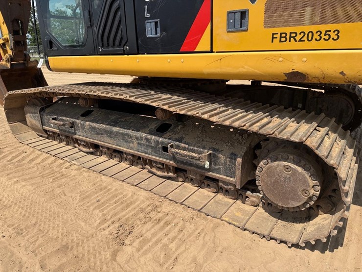 2018-caterpillar-326fl-image-18