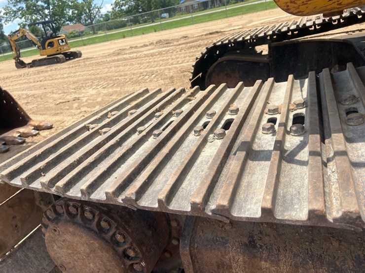 2006-caterpillar-330dl-image-35