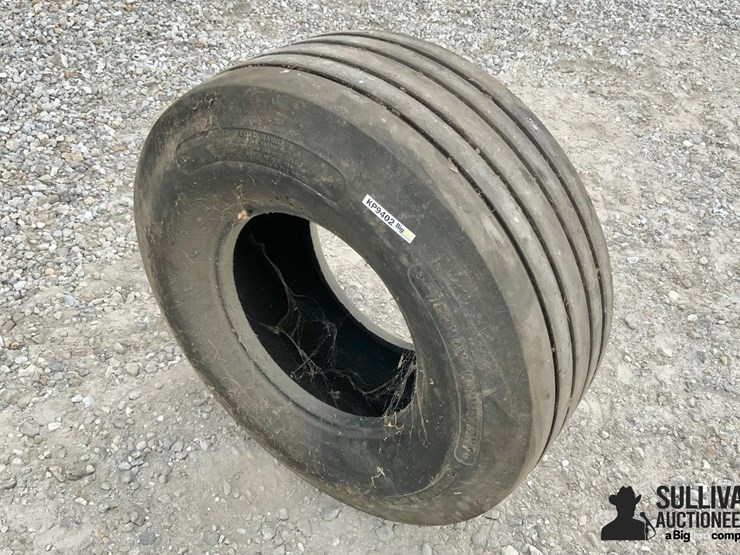 carlisle-12.5l-15-implement-tire-image-1