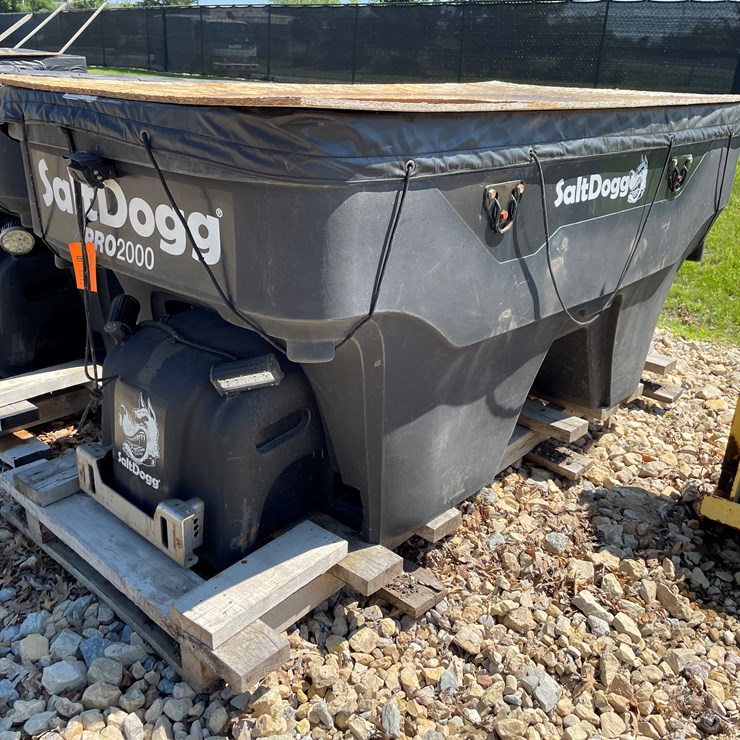 2000 SALT DOGG PRO2000