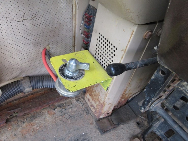 komatsu-pc200-lc-image-26