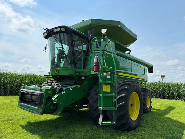 2007-john-deere-9770-sts-image-3