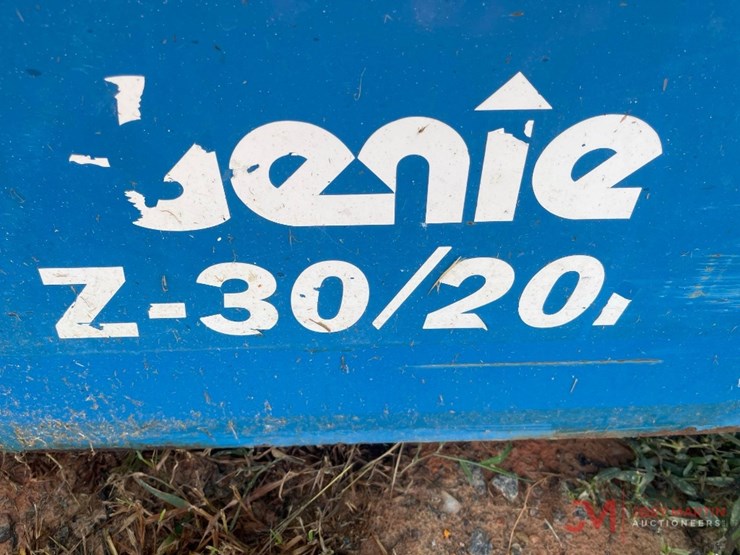 2014-genie-z30/20n-rj-image-13