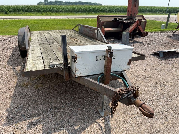 smaller-flatbed-trailer,-76”-x-16’-long,-tandem-axle,-toolbox-in-front,-215/60r15-tires,-*has-title-image-2