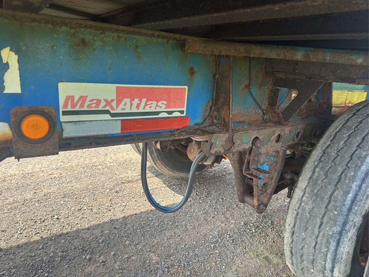 max-atlas-tridem-container-chassis-with-53’-stoughton-container-image-8