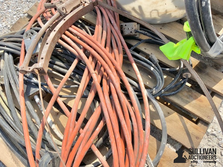 electric-cords,-steel-pins-&-gate-hinges-image-19
