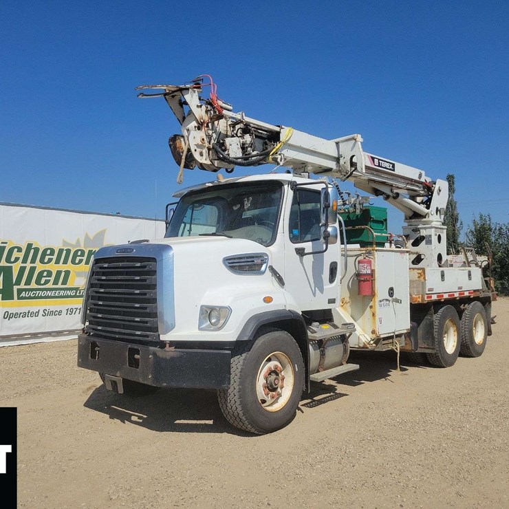 2015 FREIGHTLINER 108SD