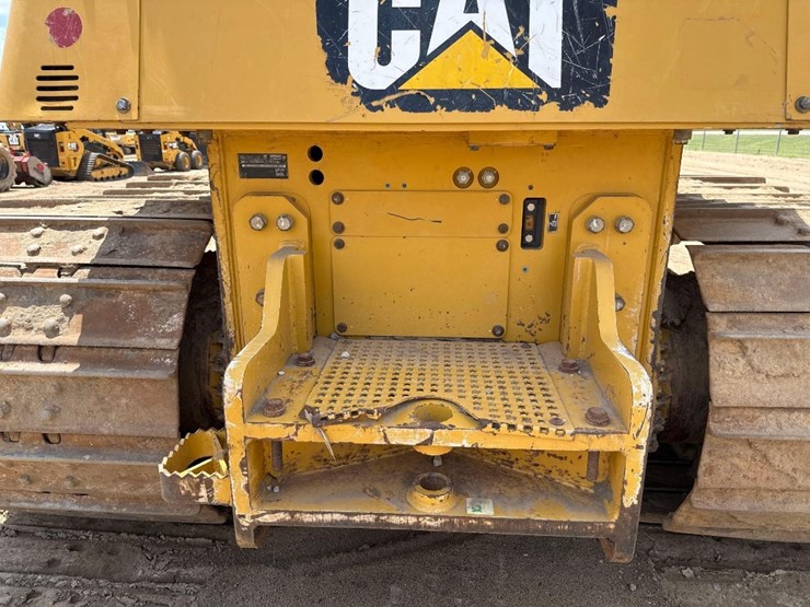 2019-caterpillar-d6k2-lgp-image-18