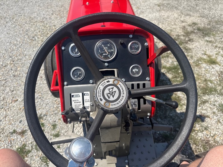massey-ferguson-1100-image-13