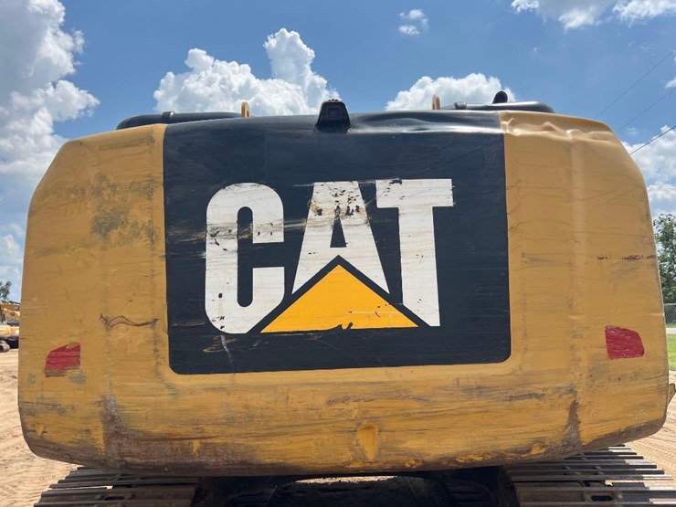 caterpillar-320fl-image-27