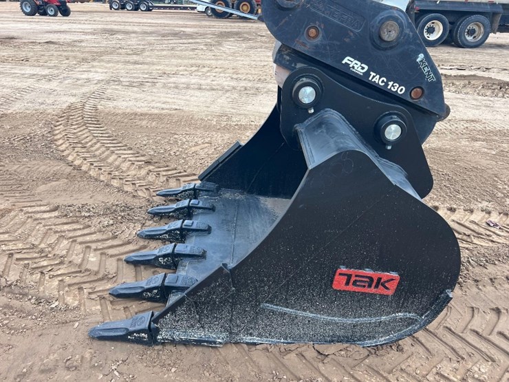 2022-takeuchi-tb2150-image-11