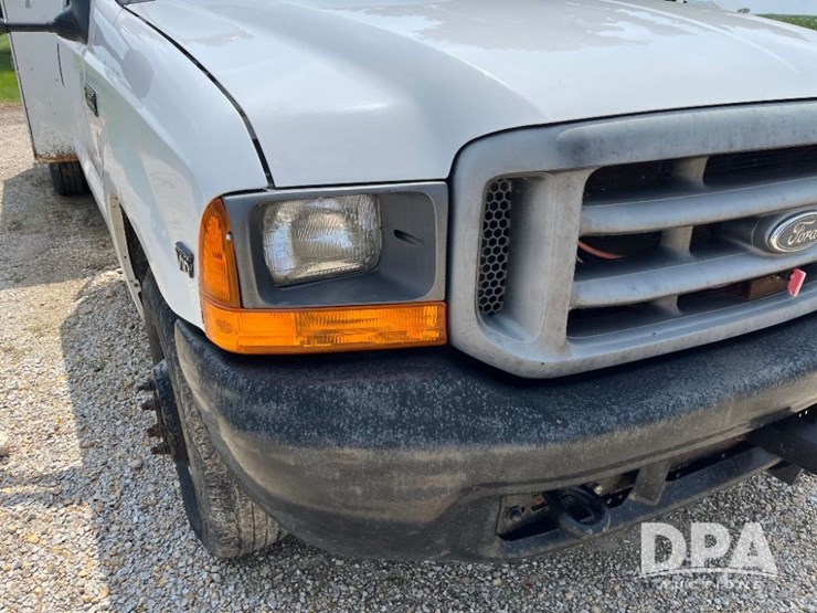 2000-ford-f350-image-27