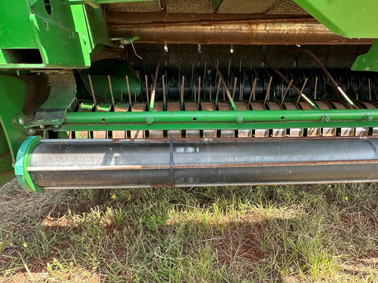 2018-john-deere-560m-image-9