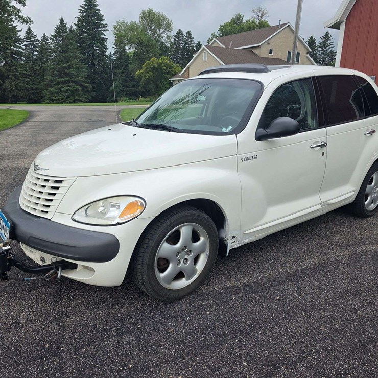 2001 Chrysler PT Cruiser Limited Edition, 129,033 Miles, 5 Speed Manual Transmission, Sun Roof, CD/C